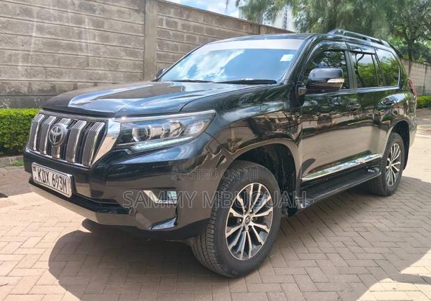 Toyota Land Cruiser Prado 2017 Black
