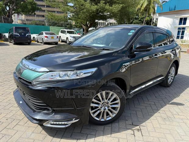Toyota Harrier 2.5 Hybrid 4WD 2019 Black
