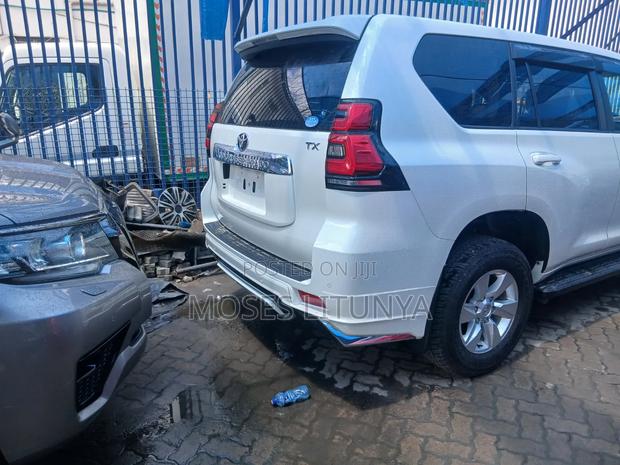 Toyota Land Cruiser Prado 2.7 2020 White