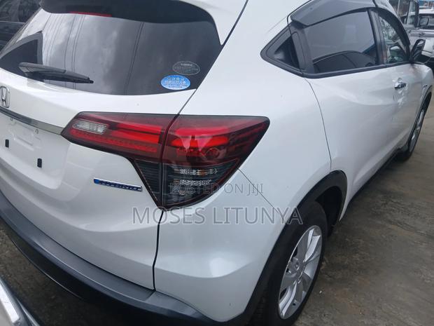 Honda Vezel 1.5 Hybrid 2WD 2019 White