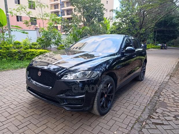 Jaguar F-Pace 2017 Black