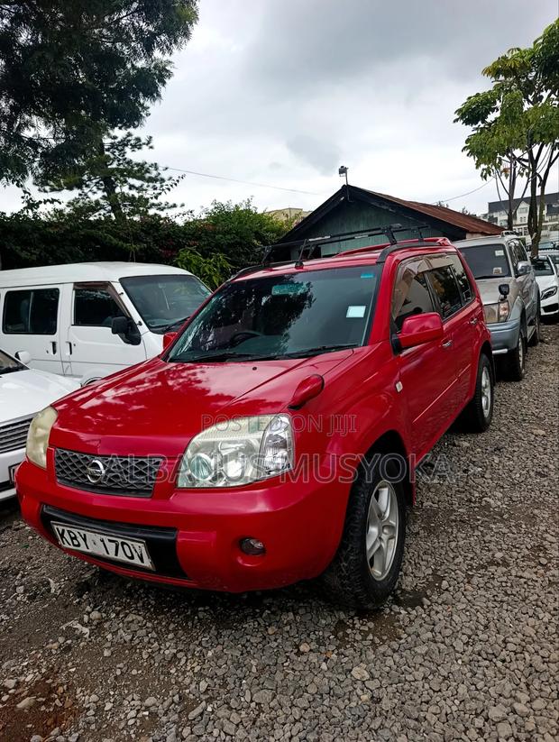 Nissan X-Trail 2006 Red