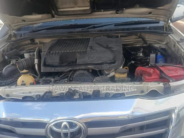Toyota Hilux 2015 Silver
