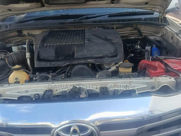 Toyota Hilux 2015 Silver