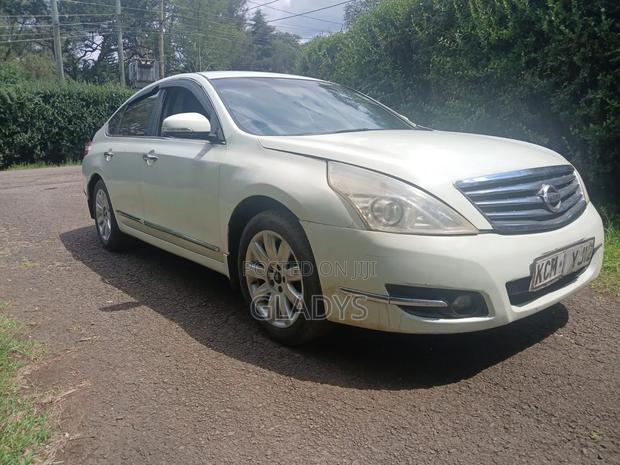 Nissan Teana 2010 White
