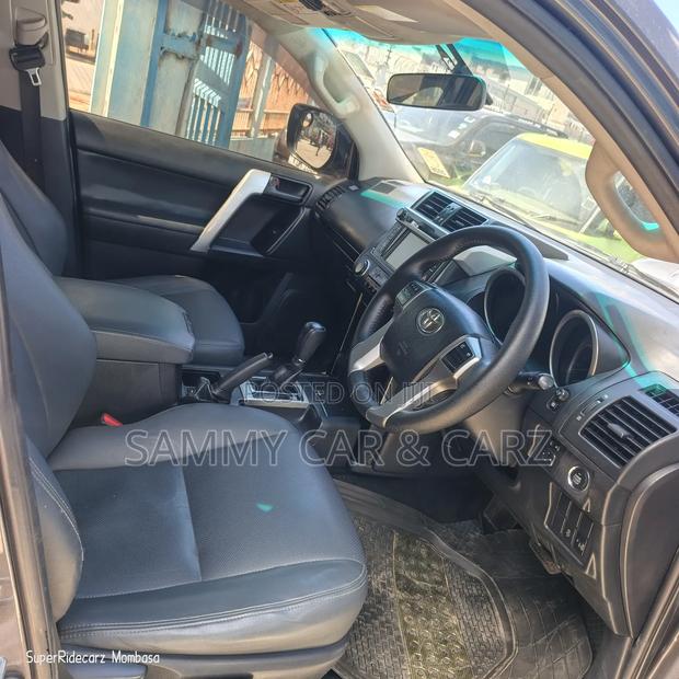 Toyota Land Cruiser Prado 3.0 D-4D (172 Hp) 2014 Gray