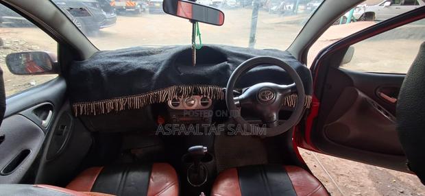 Toyota Vitz 2010 Red