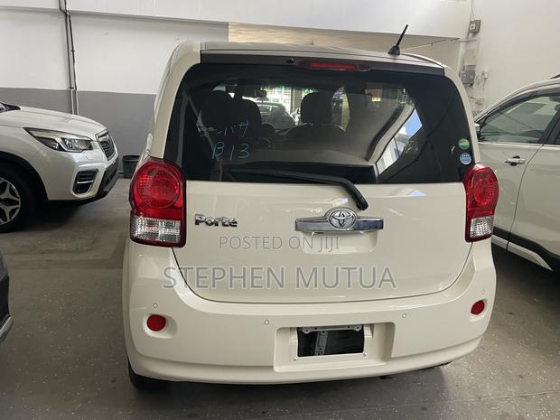 Toyota Porte 1.5 FWD 2019 White