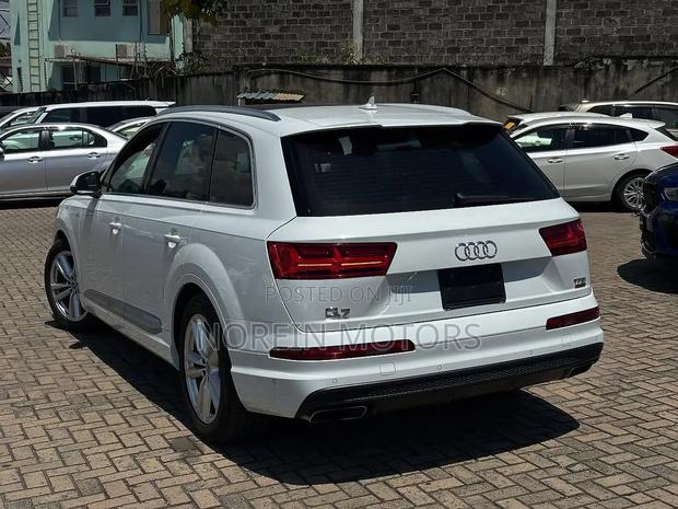 Audi Q7 2019 Pearl