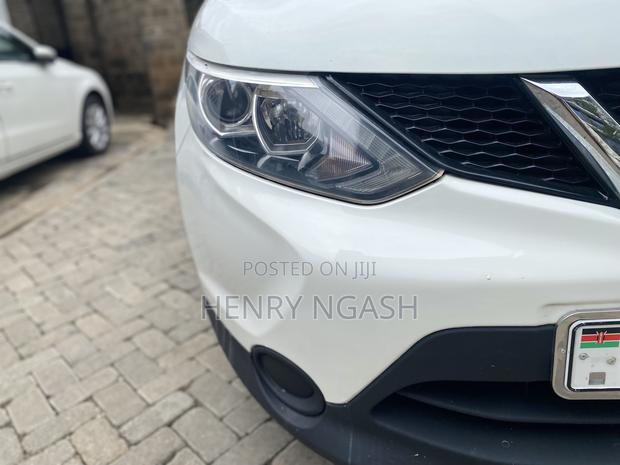 Nissan Qashqai 2017 Pearl