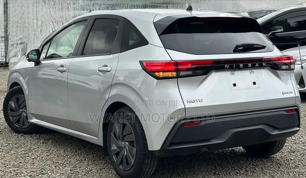 Nissan Note 1.2 Hybrid 2021 Silver