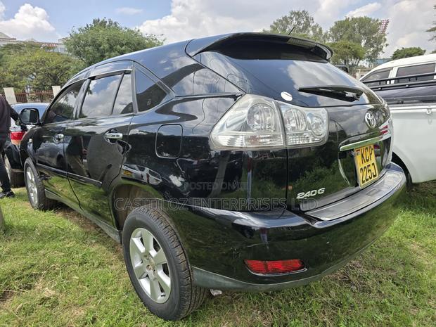 Toyota Harrier 2.4 2011 Black