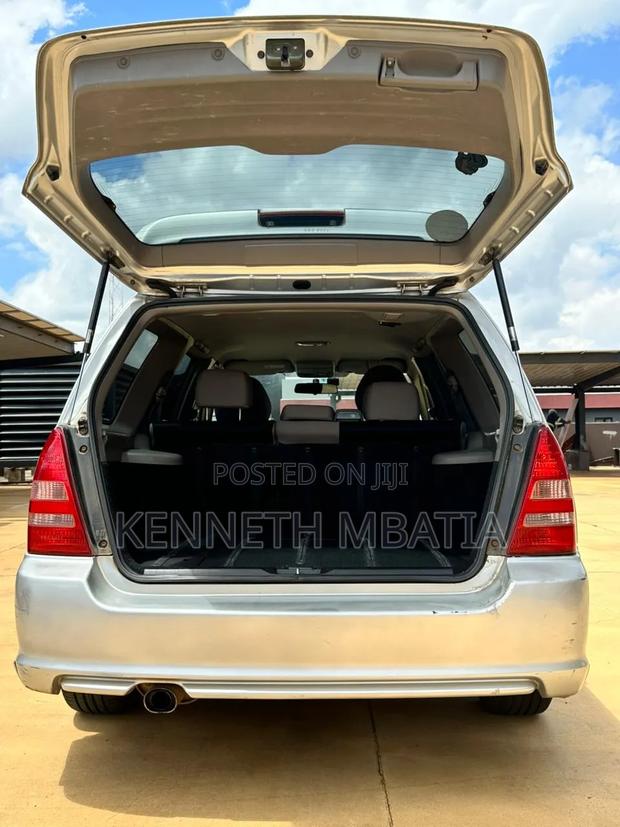 Subaru Forester 2005 Silver