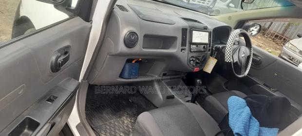Nissan Advan 2010 White