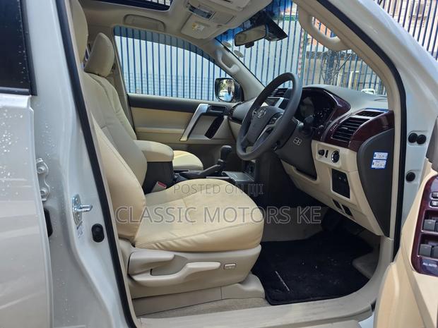 Toyota Land Cruiser Prado 2.7 2020 White