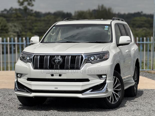 Toyota Land Cruiser Prado 2.8 2021 White