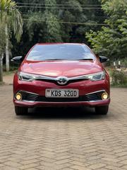 Toyota Auris 2017 Red for sale