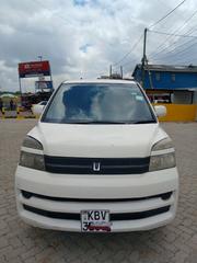 Toyota Voxy 2006 White for sale