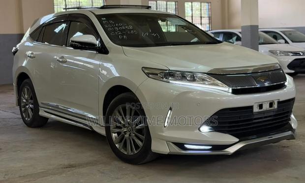 Toyota Harrier S 2020 White