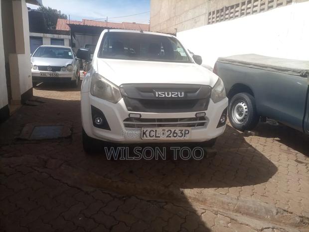 Isuzu D-MAX 2016 White