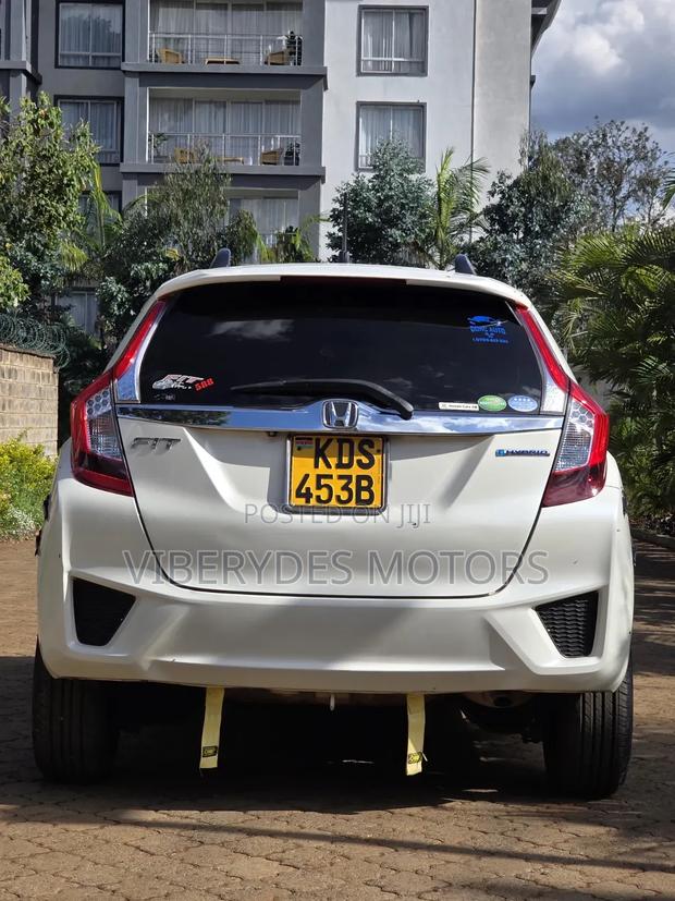 Honda Fit 2017 White