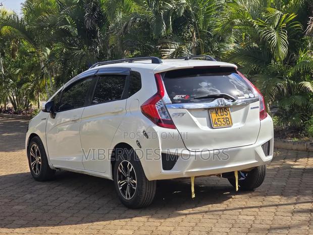 Honda Fit 2017 White