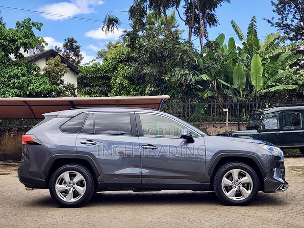 Toyota RAV4 Hybrid 2020 Gray