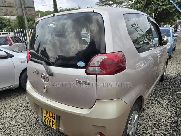Toyota Porte 1.5 FWD 2008 Gold