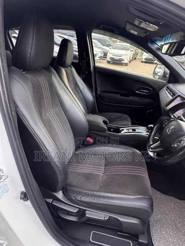 Honda Vezel 1.5 Hybrid 2WD 2019 White
