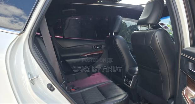 Toyota Harrier 2.0 2015 White