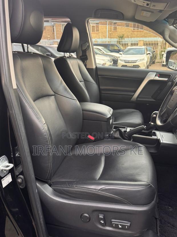 Toyota Land Cruiser Prado 2.8 2019 Black