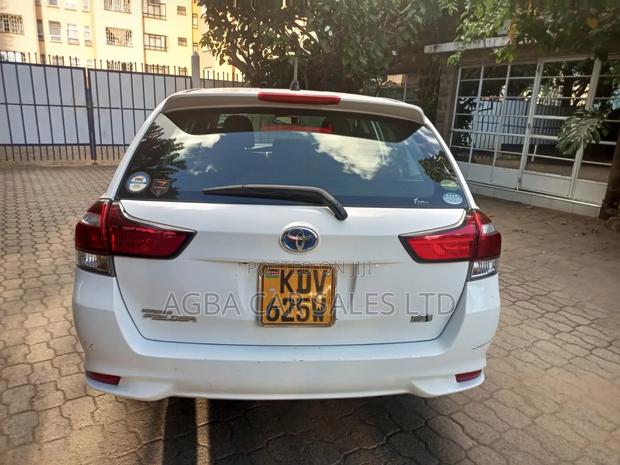 Toyota Corolla Fielder 2019 White