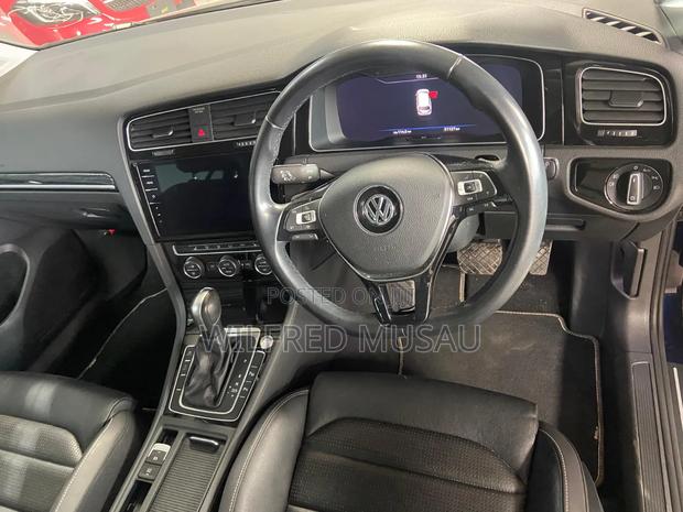 Volkswagen Golf Variant 2020 Blue
