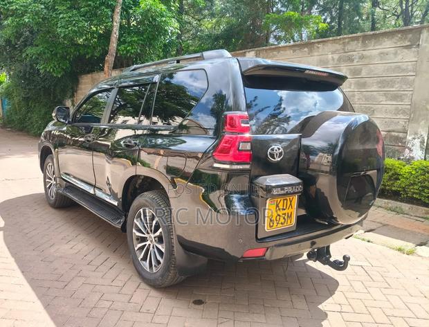 Toyota Land Cruiser Prado 2016 Matt Black