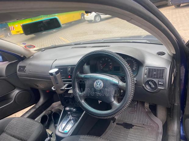 Volkswagen Golf Variant 2005 Blue