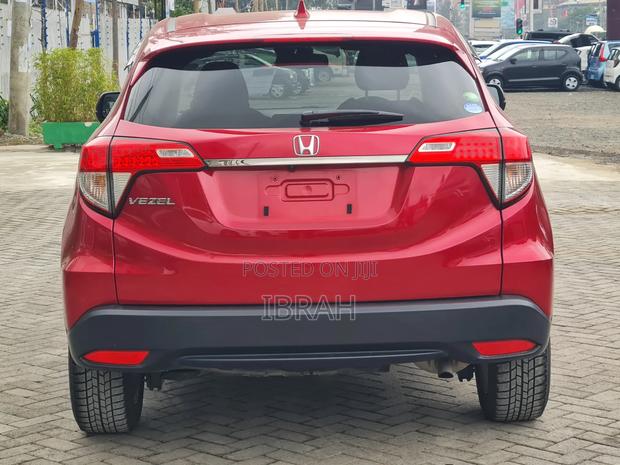 Honda Vezel 2020 Red