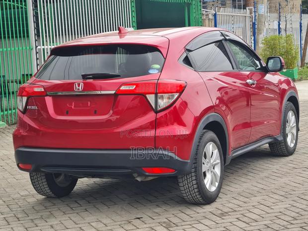 Honda Vezel 2020 Red