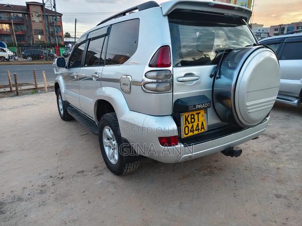 Toyota Land Cruiser Prado 2006 Silver