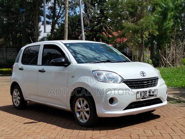 Toyota Passo 2017 White