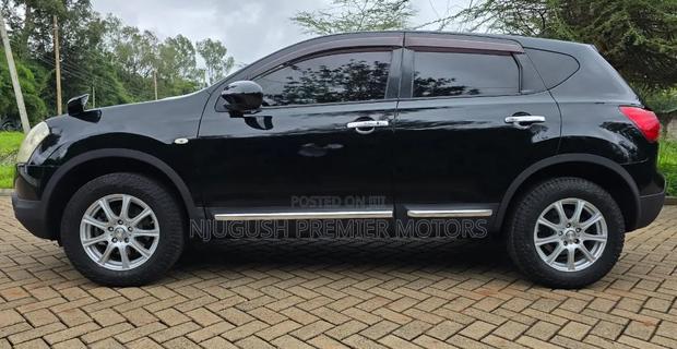 Nissan Dualis 2012 Black