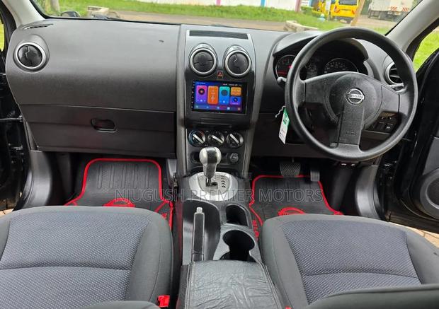 Nissan Dualis 2012 Black