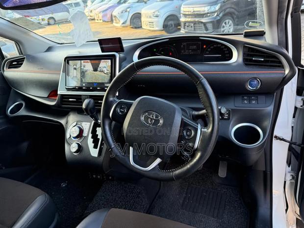 Toyota Sienta 2020 Pearl