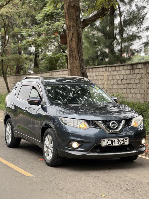 Nissan X-Trail 2.0 Petrol FWD 2014 Blue