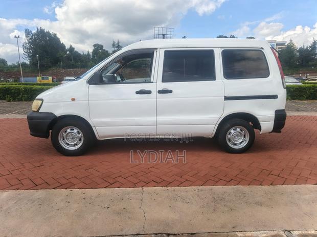 Toyota TownAce 2005 White