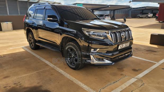 Toyota Land Cruiser Prado 2.8 D-4D 2015 Black