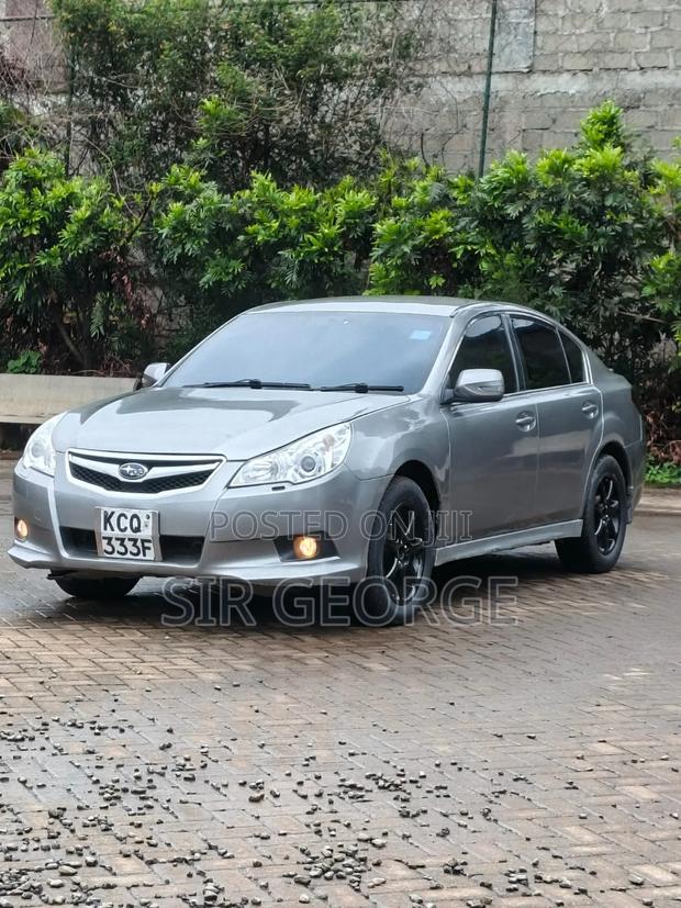 Subaru Legacy 2011 Silver