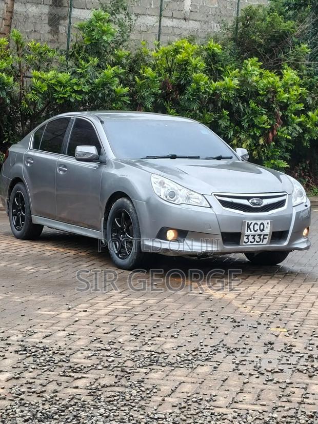 Subaru Legacy 2011 Silver