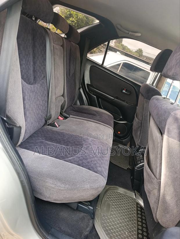 Toyota Harrier 2005 Silver