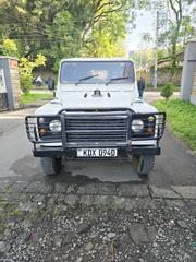 Land Rover Defender Puma 110 2.4 TD 2009 White for sale