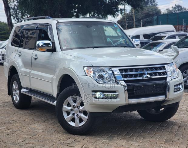 Mitsubishi Pajero V80 3.2 DI-D 2019 White